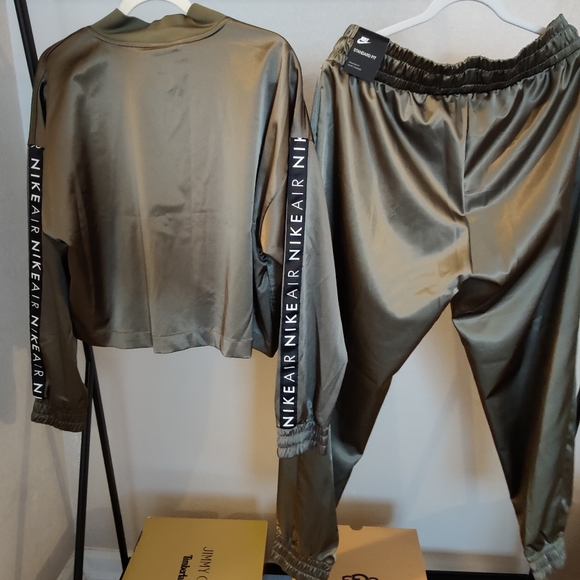 #NIKE 2pc #Military #green satin #jogger and #crop #jacket size #Large - Picture 2 of 8